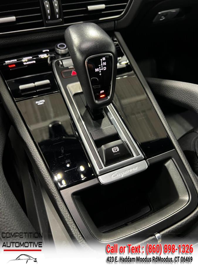 2021 Porsche Cayenne AWD photo