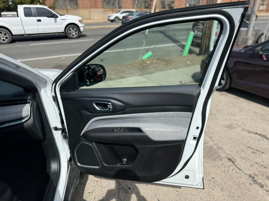 2024 Jeep Compass Latitude 4x4 photo