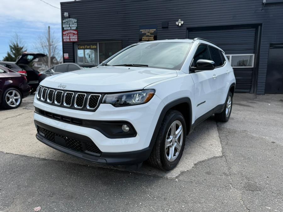 2024 Jeep Compass Latitude 4x4 photo
