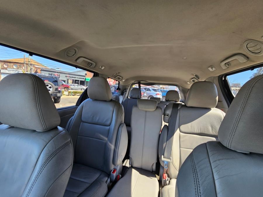 2015 Toyota Sienna 5dr 8-Pass Van XLE Premium  FW photo