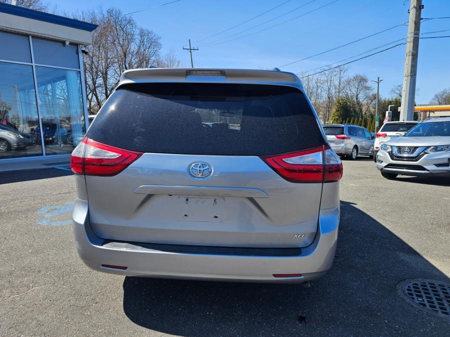2015 Toyota Sienna 5dr 8-Pass Van XLE Premium  FW photo