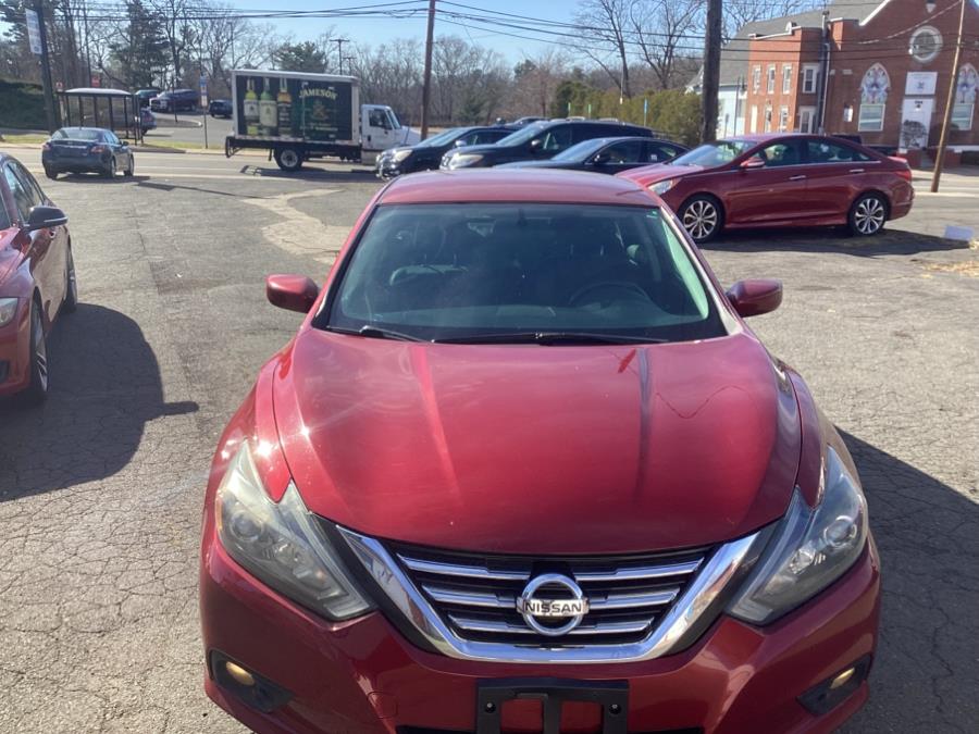 2017 Nissan Altima 2.5 SR Sedan photo