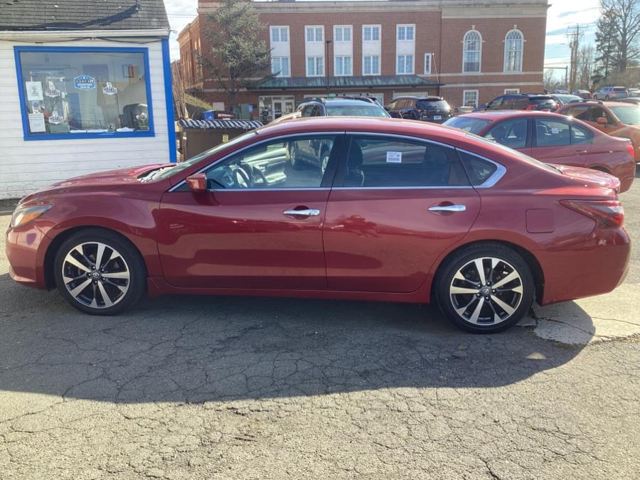 2017 Nissan Altima 2.5 SR Sedan photo