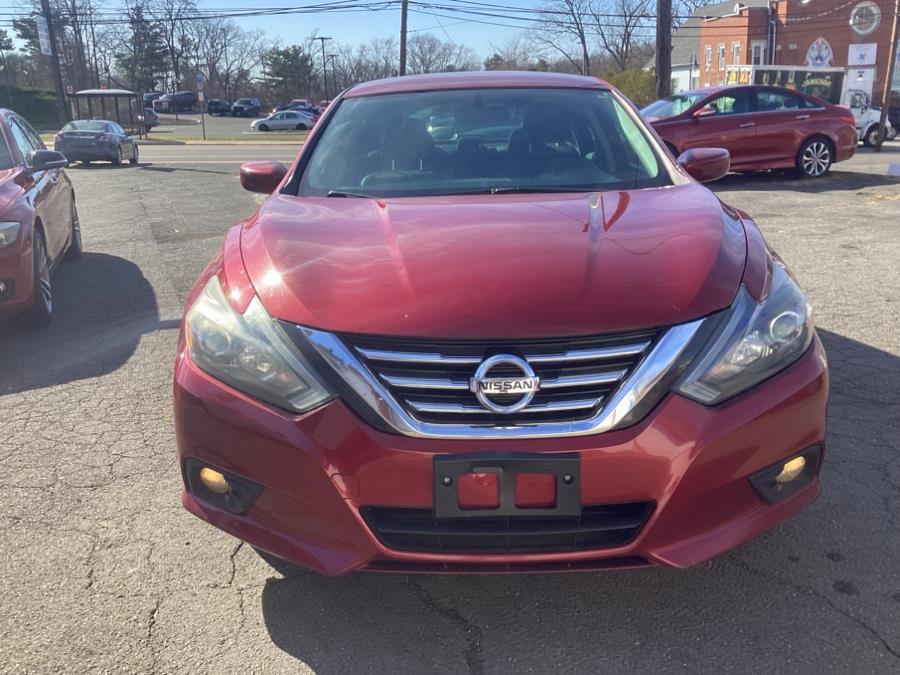 2017 Nissan Altima 2.5 SR Sedan photo