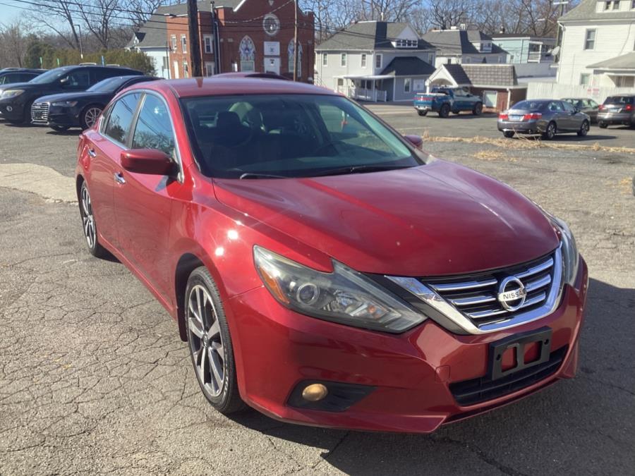 2017 Nissan Altima 2.5 SR Sedan photo