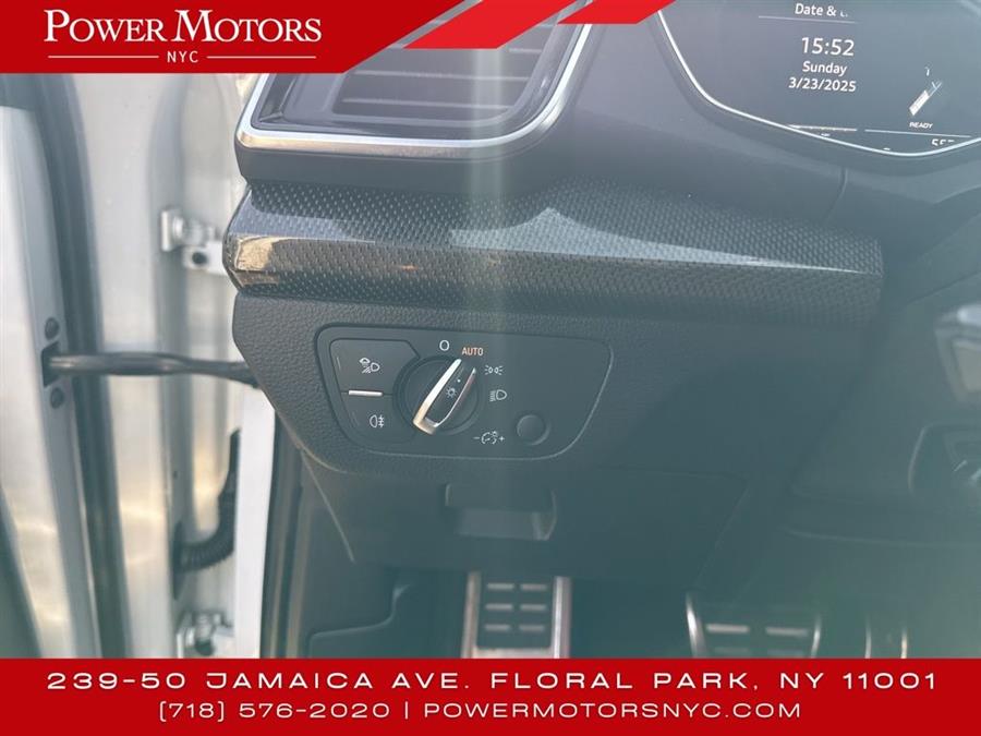 2021 Audi SQ5 Premium Plus photo