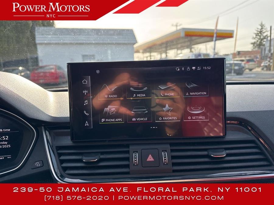 2021 Audi SQ5 Premium Plus photo