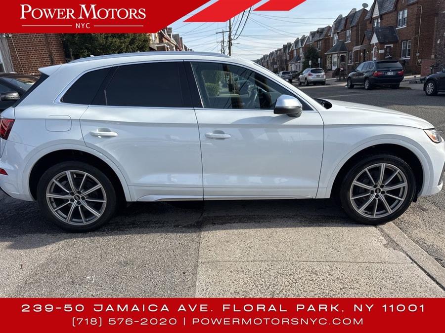 2021 Audi SQ5 Premium Plus photo