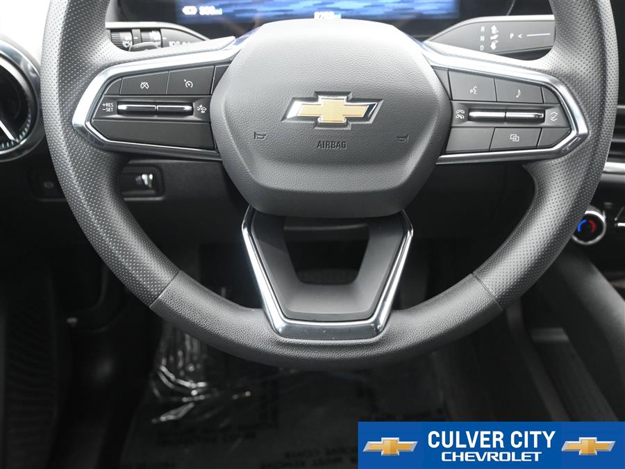 2025 Chevrolet Equinox EV LT photo