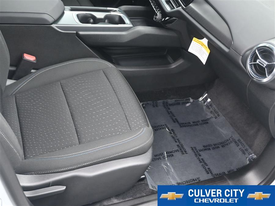 2025 Chevrolet Equinox EV LT photo