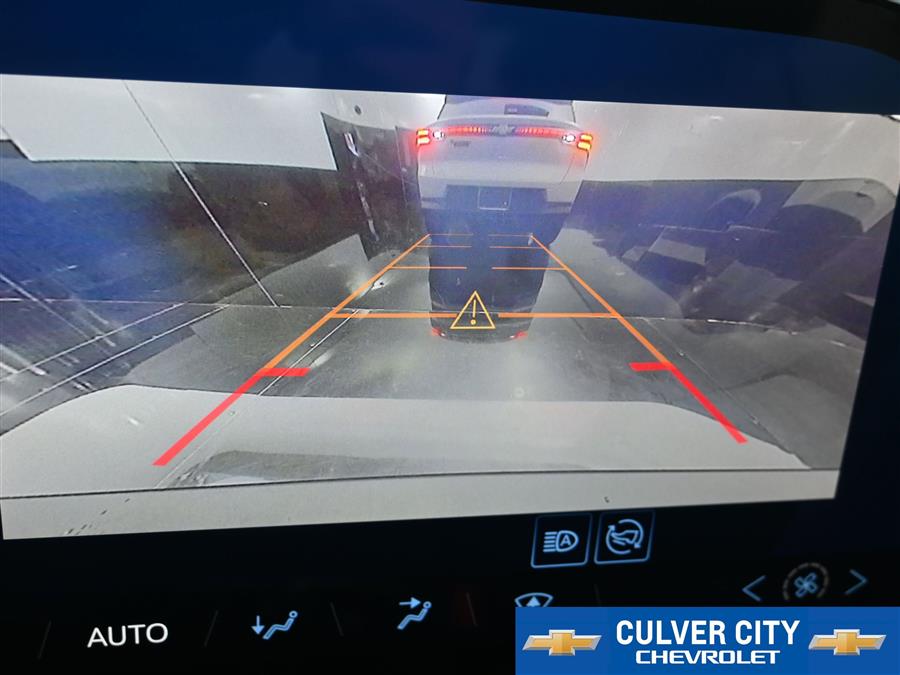 2025 Chevrolet Equinox EV LT photo