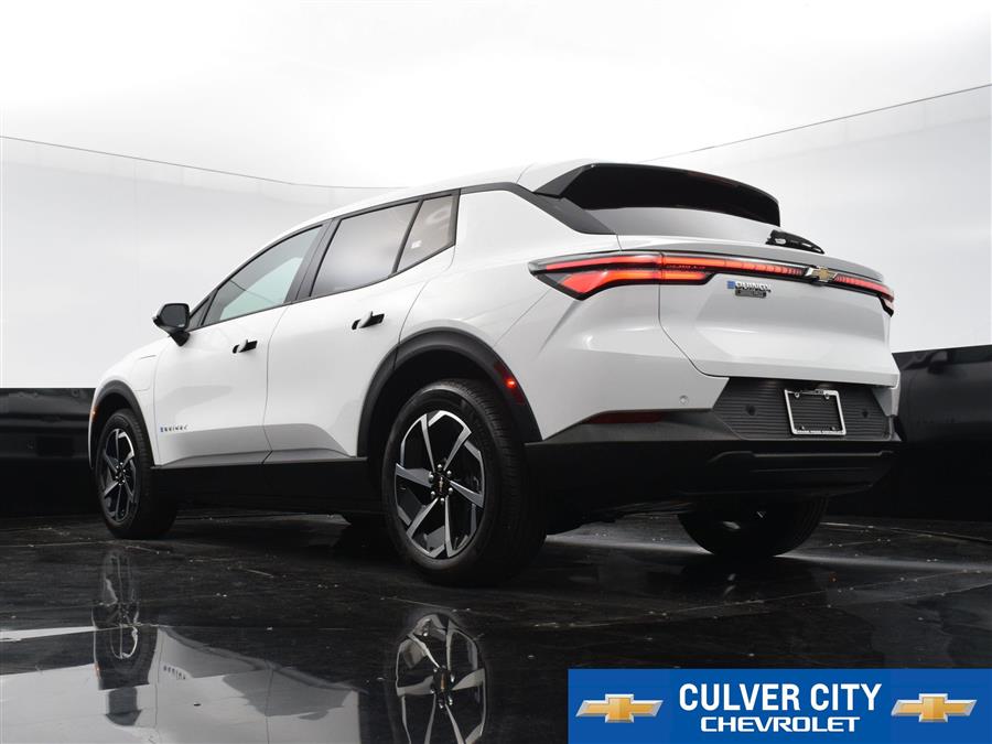 2025 Chevrolet Equinox EV LT photo