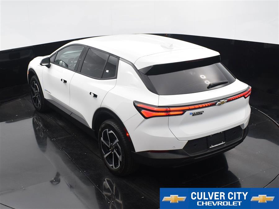 2025 Chevrolet Equinox EV LT photo