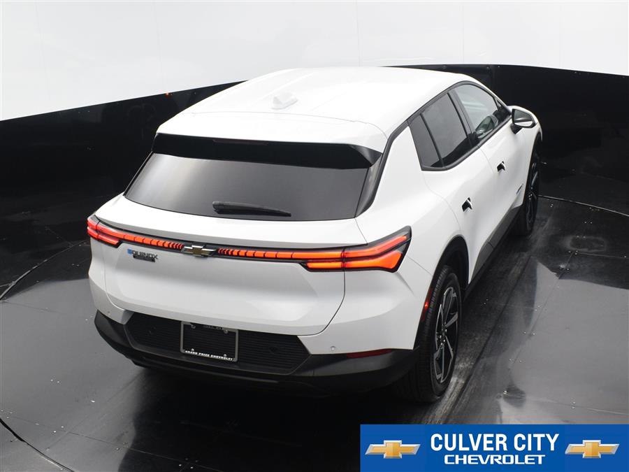 2025 Chevrolet Equinox EV LT photo
