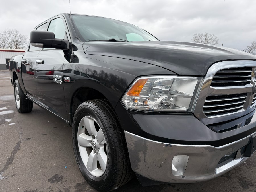 2017 RAM 1500 4WD Crew Cab 140.5