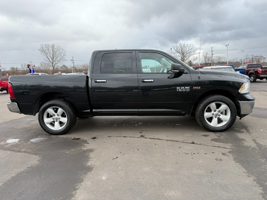 2017 RAM 1500 4WD Crew Cab 140.5
