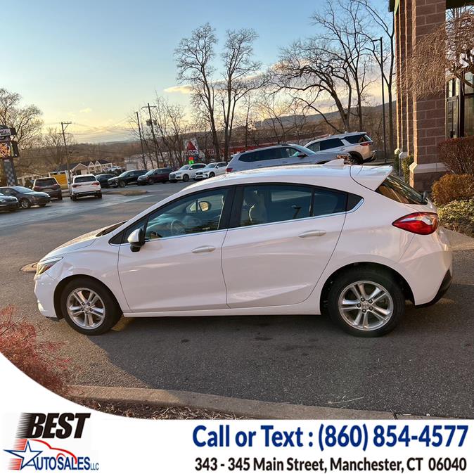 2017 Chevrolet Cruze 4dr HB 1.4L LT w/1SD photo