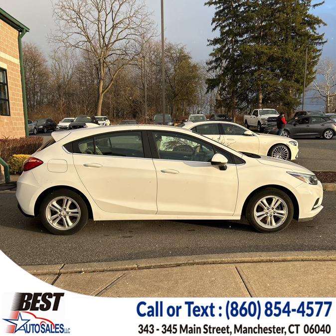 2017 Chevrolet Cruze 4dr HB 1.4L LT w/1SD photo