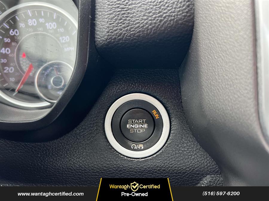 2019 RAM 1500 Big Horn/Lone Star 4x4 Crew Ca photo