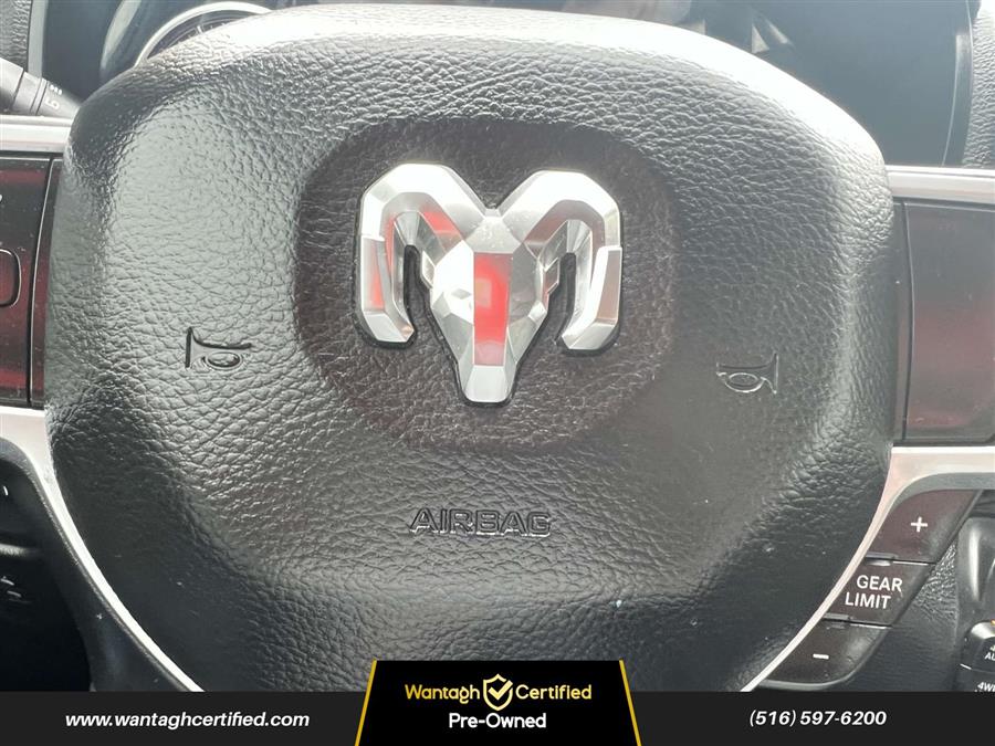 2019 RAM 1500 Big Horn/Lone Star 4x4 Crew Ca photo