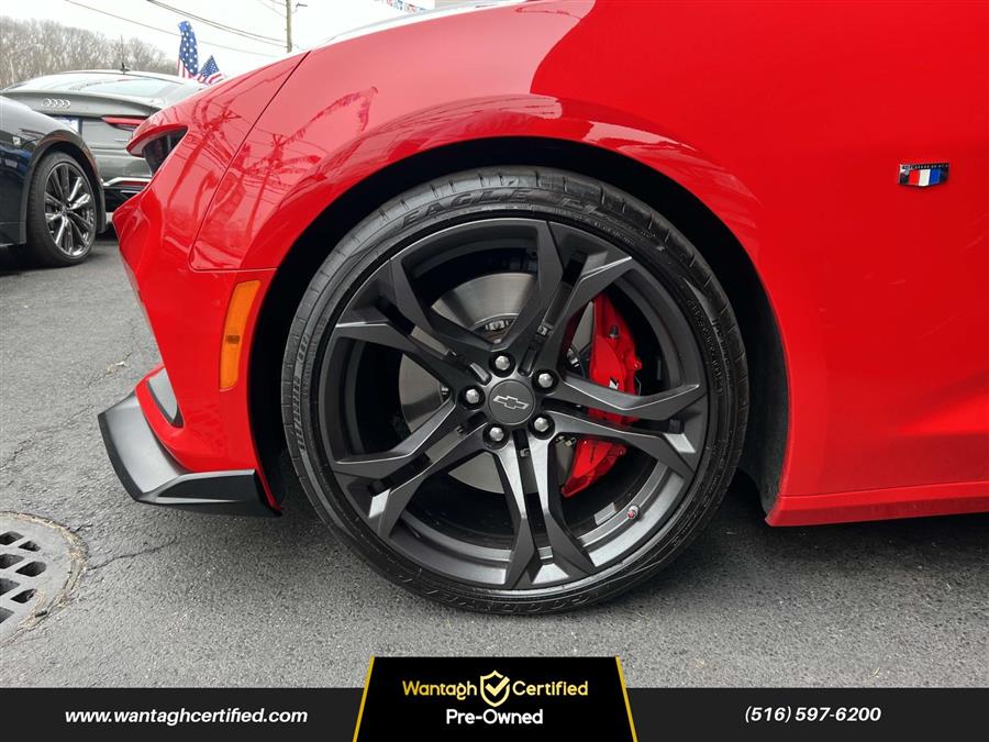 2023 Chevrolet Camaro 2dr Cpe 1SS photo