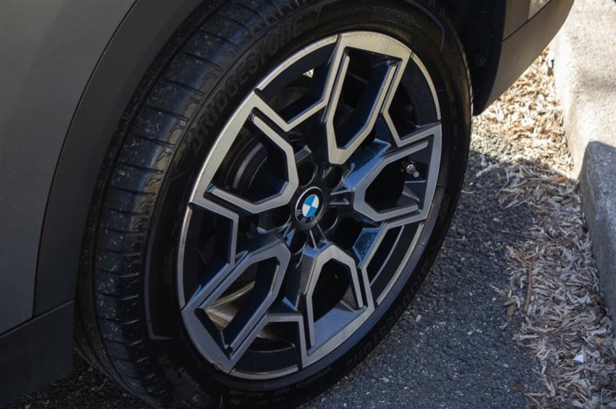 2024 BMW X2 xDrive28i photo