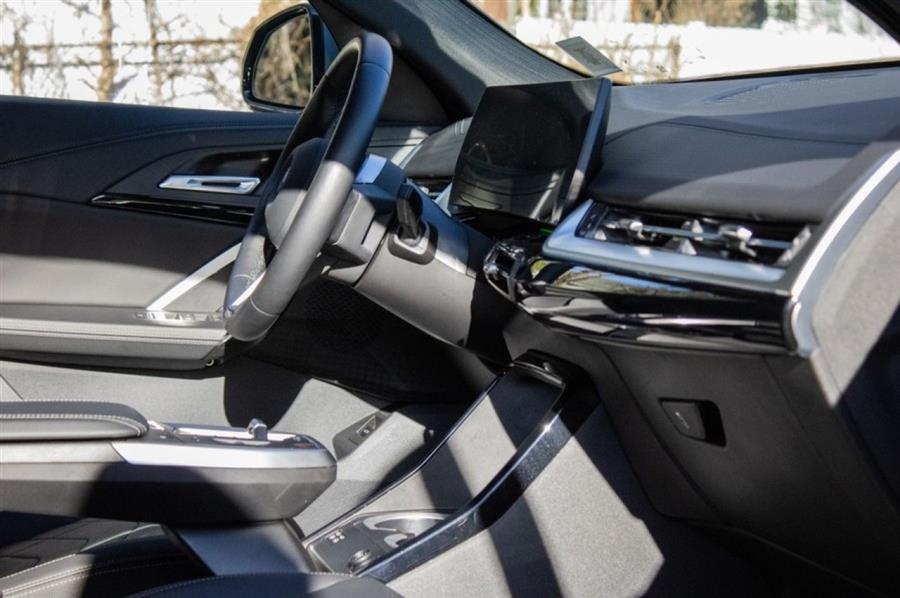 2024 BMW X2 xDrive28i photo