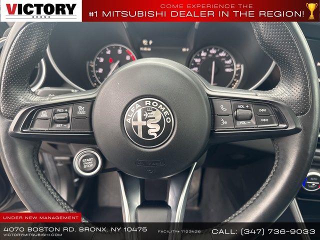 2021 Alfa Romeo Giulia  photo