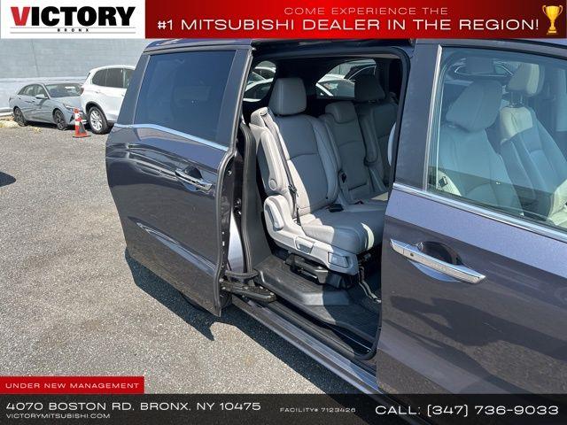 2022 Honda Odyssey Touring photo