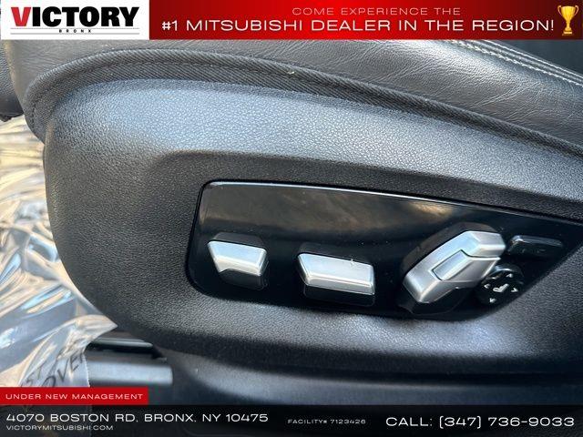 2021 BMW 5-Series M550i xDrive photo