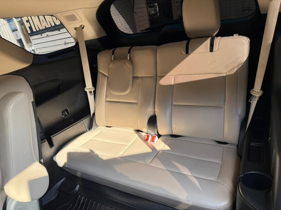 2020 Ford Explorer Limited 4WD photo