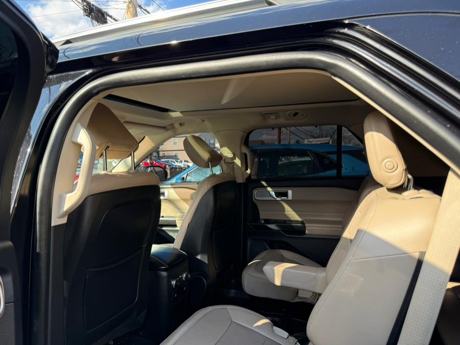 2020 Ford Explorer Limited 4WD photo