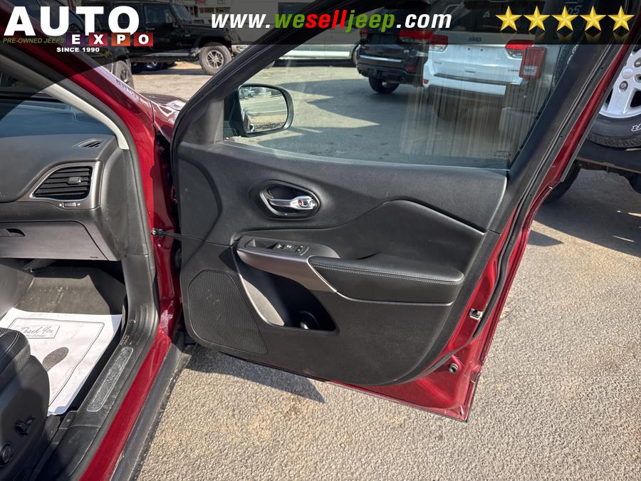 2021 Jeep Cherokee Limited 4x4 photo
