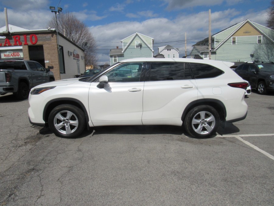 2021 Toyota Highlander LE photo
