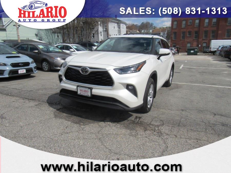 2021 Toyota Highlander LE photo