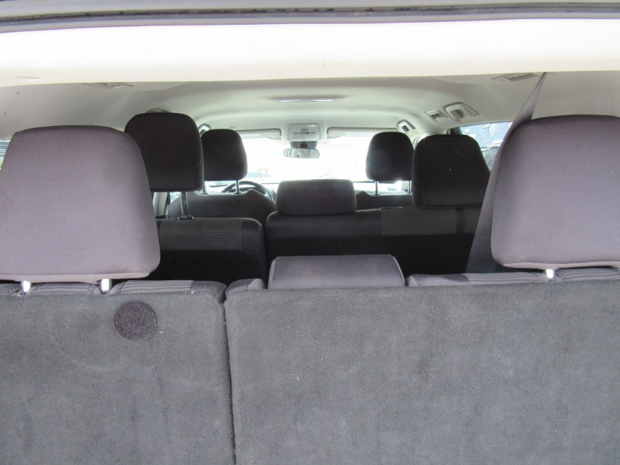 2021 Toyota Highlander LE photo