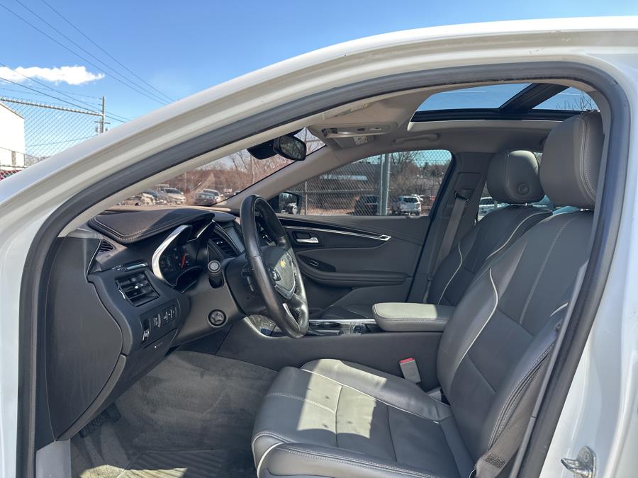 2015 Chevrolet Impala 4dr Sdn LTZ w/2LZ photo