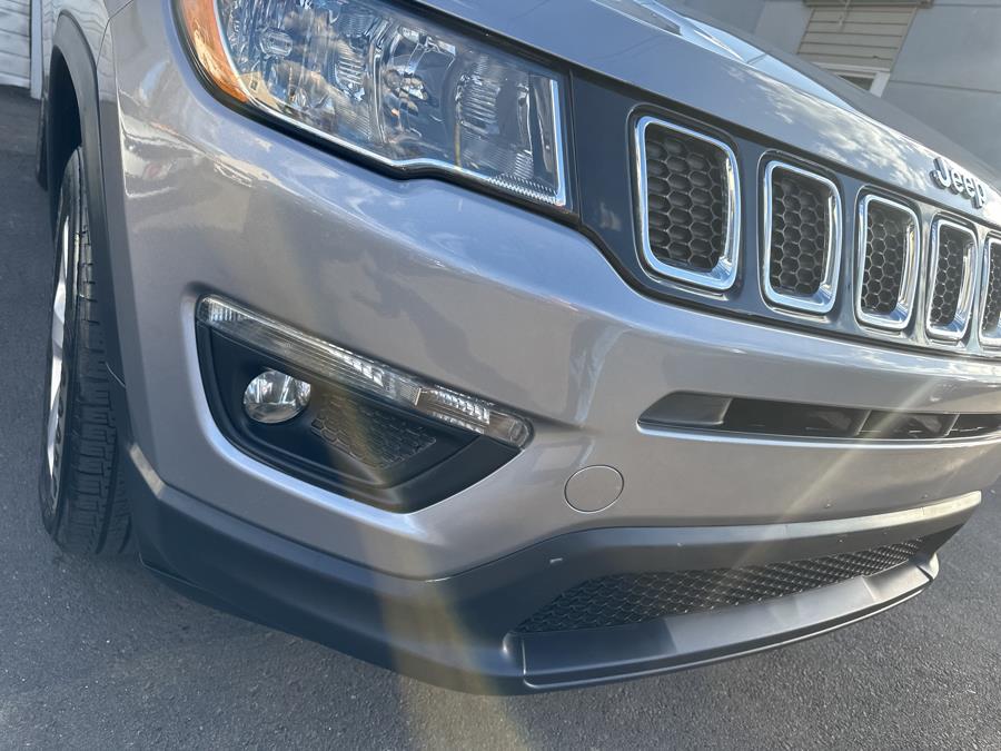 2018 Jeep Compass Latitude 4x4 photo