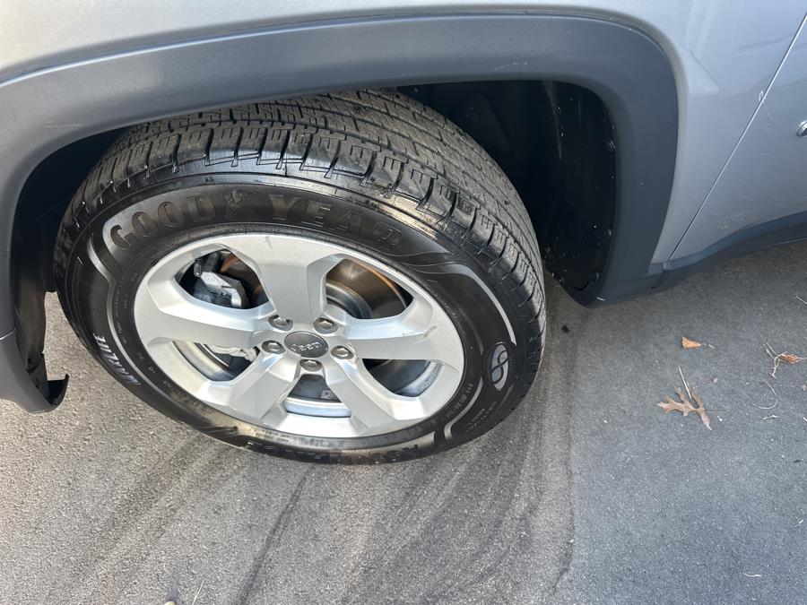 2018 Jeep Compass Latitude 4x4 photo