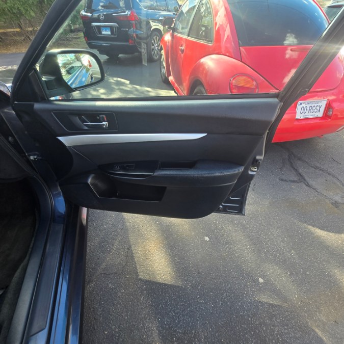 2012 Subaru Legacy 2.5i Premium photo