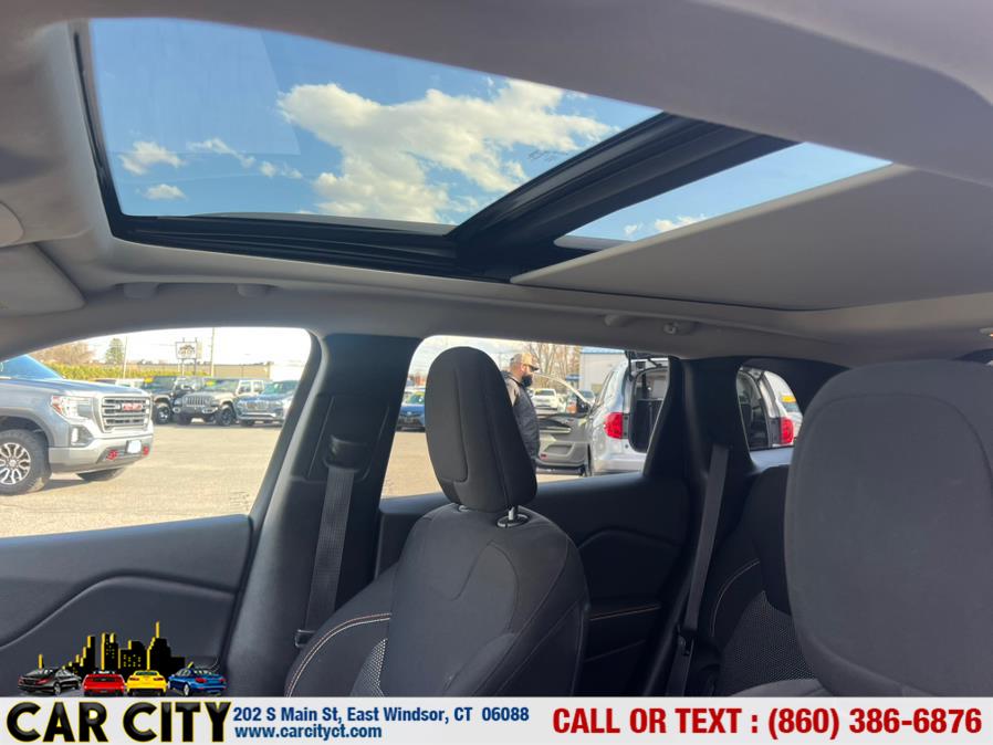 2016 Jeep Cherokee 4WD 4dr Latitude photo
