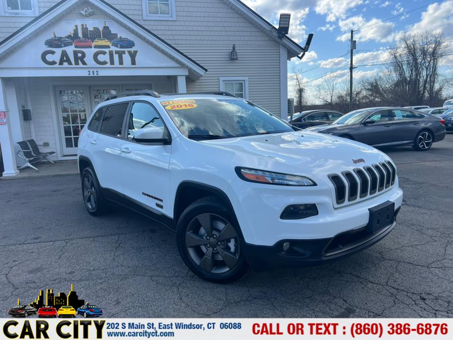 2016 Jeep Cherokee 4WD 4dr Latitude photo