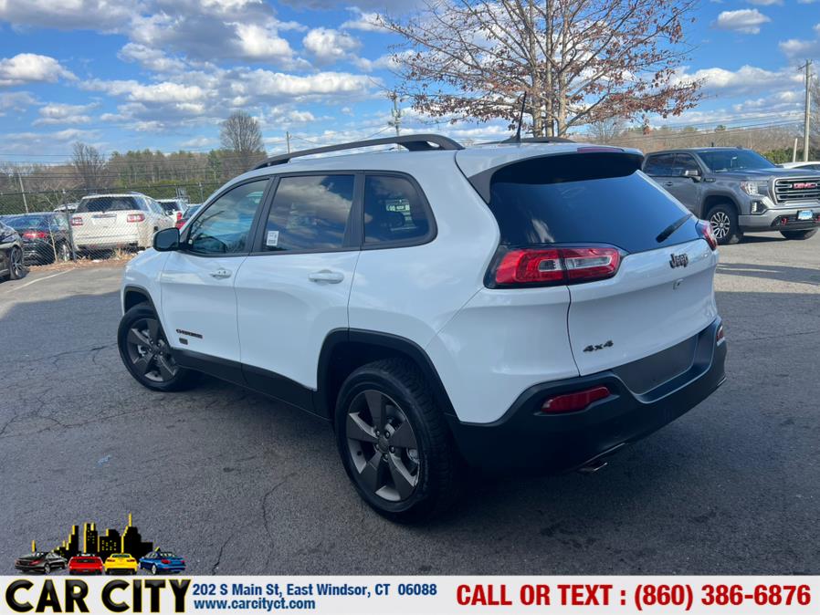 2016 Jeep Cherokee 4WD 4dr Latitude photo