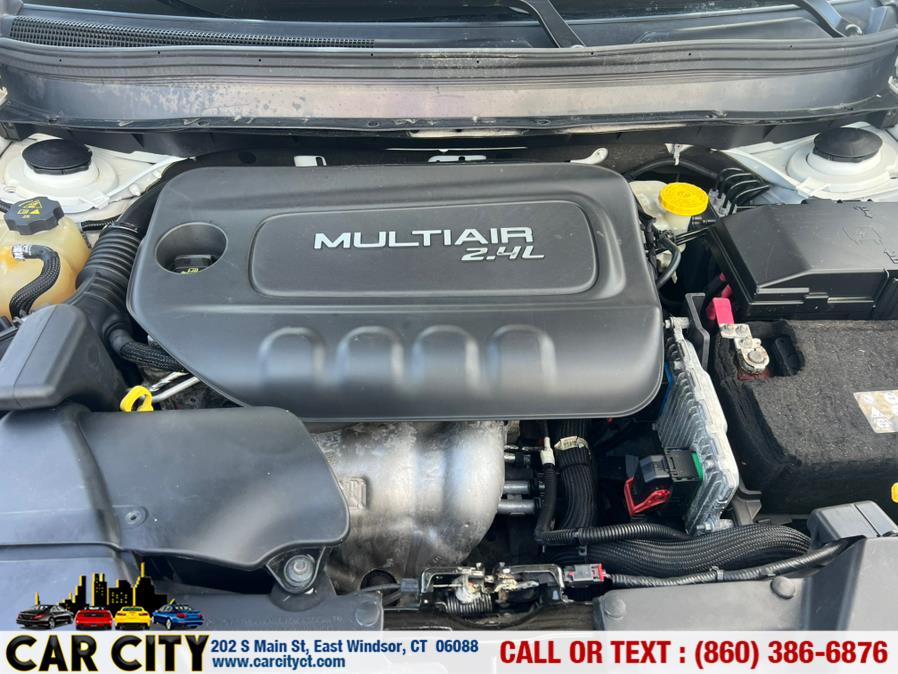 2016 Jeep Cherokee 4WD 4dr Latitude photo