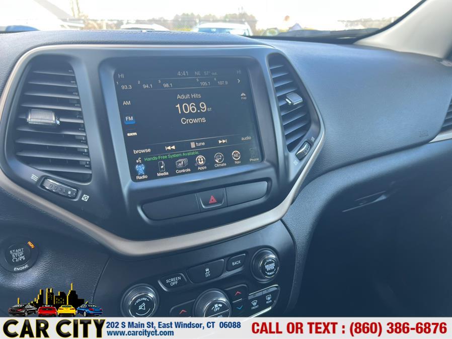 2016 Jeep Cherokee 4WD 4dr Latitude photo