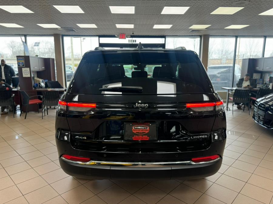 2023 Jeep Grand Cherokee Limited 4x4 photo