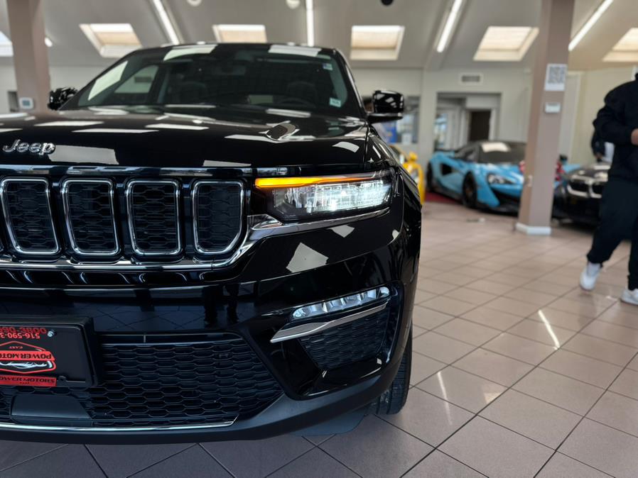 2023 Jeep Grand Cherokee Limited 4x4 photo
