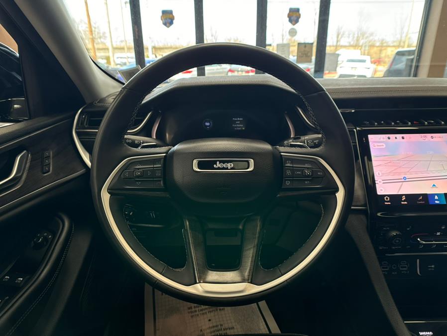 2023 Jeep Grand Cherokee Limited 4x4 photo