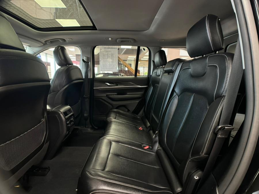 2023 Jeep Grand Cherokee Limited 4x4 photo
