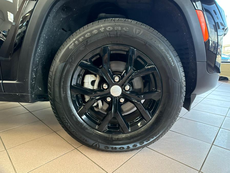 2023 Jeep Grand Cherokee Limited 4x4 photo